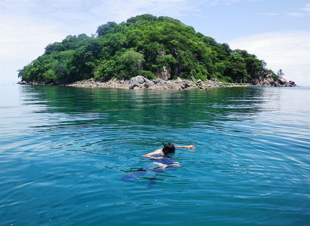 Blue Zebra Island Lodge Senga Extérieur photo