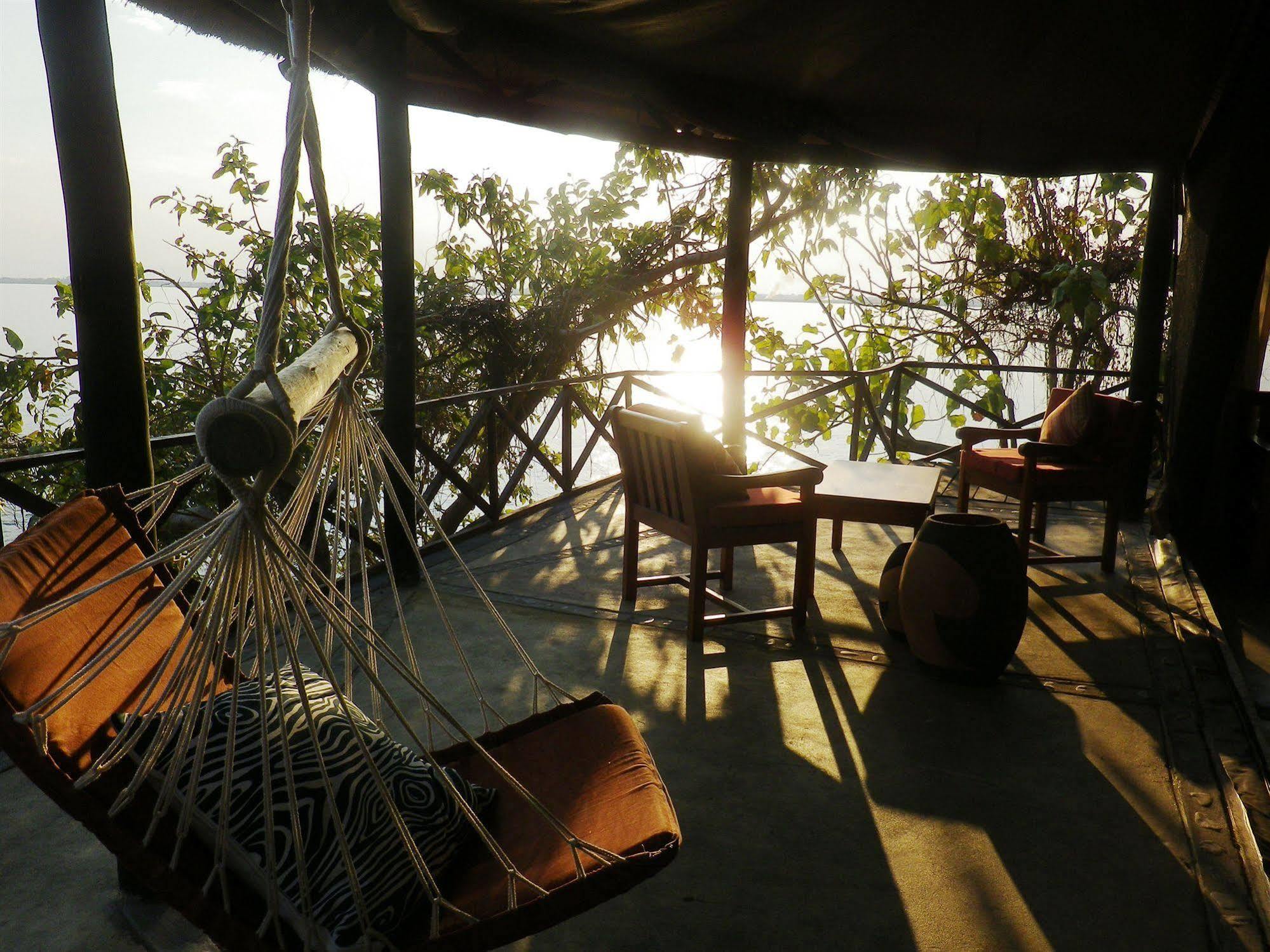 Blue Zebra Island Lodge Senga Extérieur photo