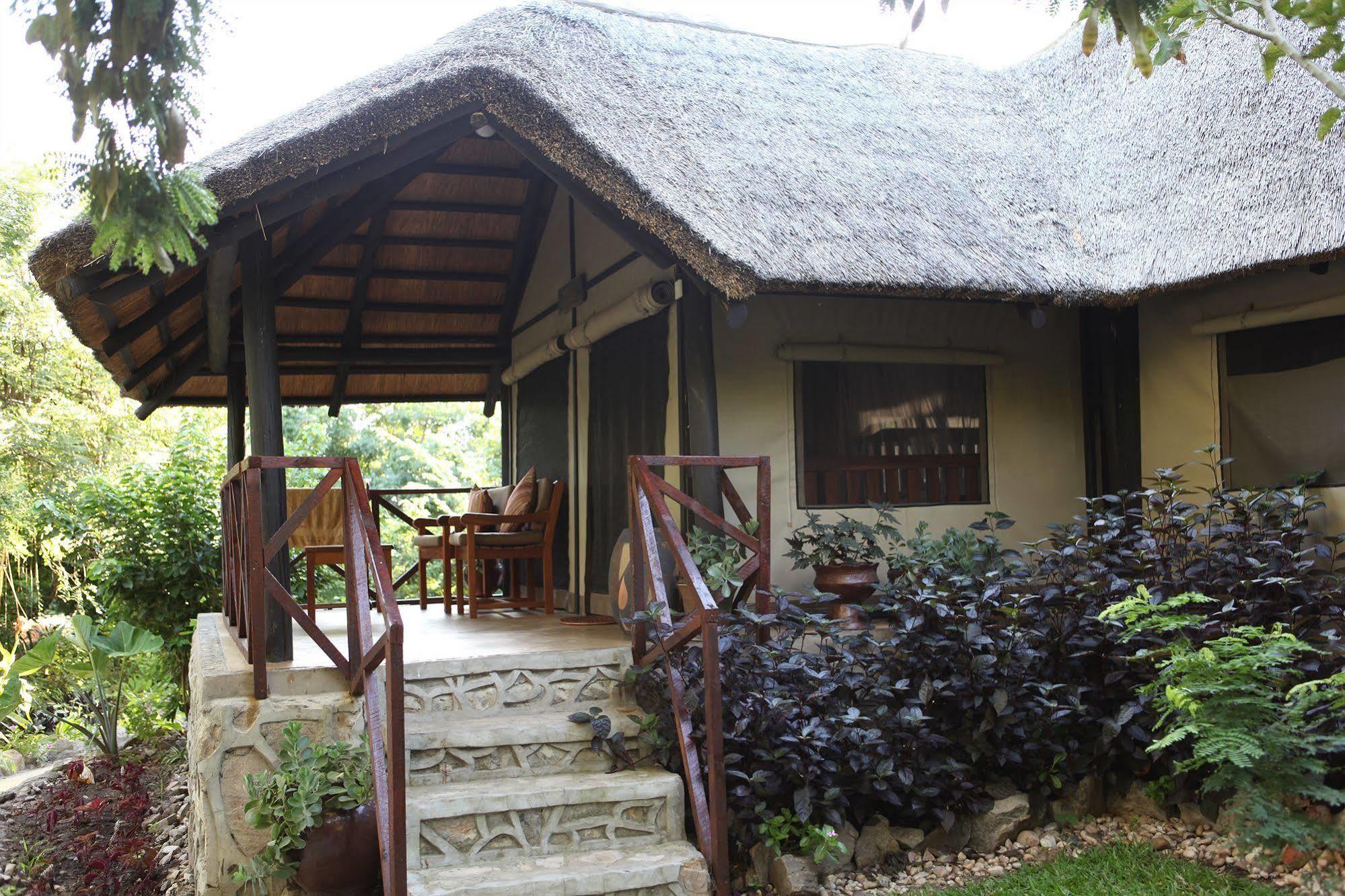 Blue Zebra Island Lodge Senga Extérieur photo