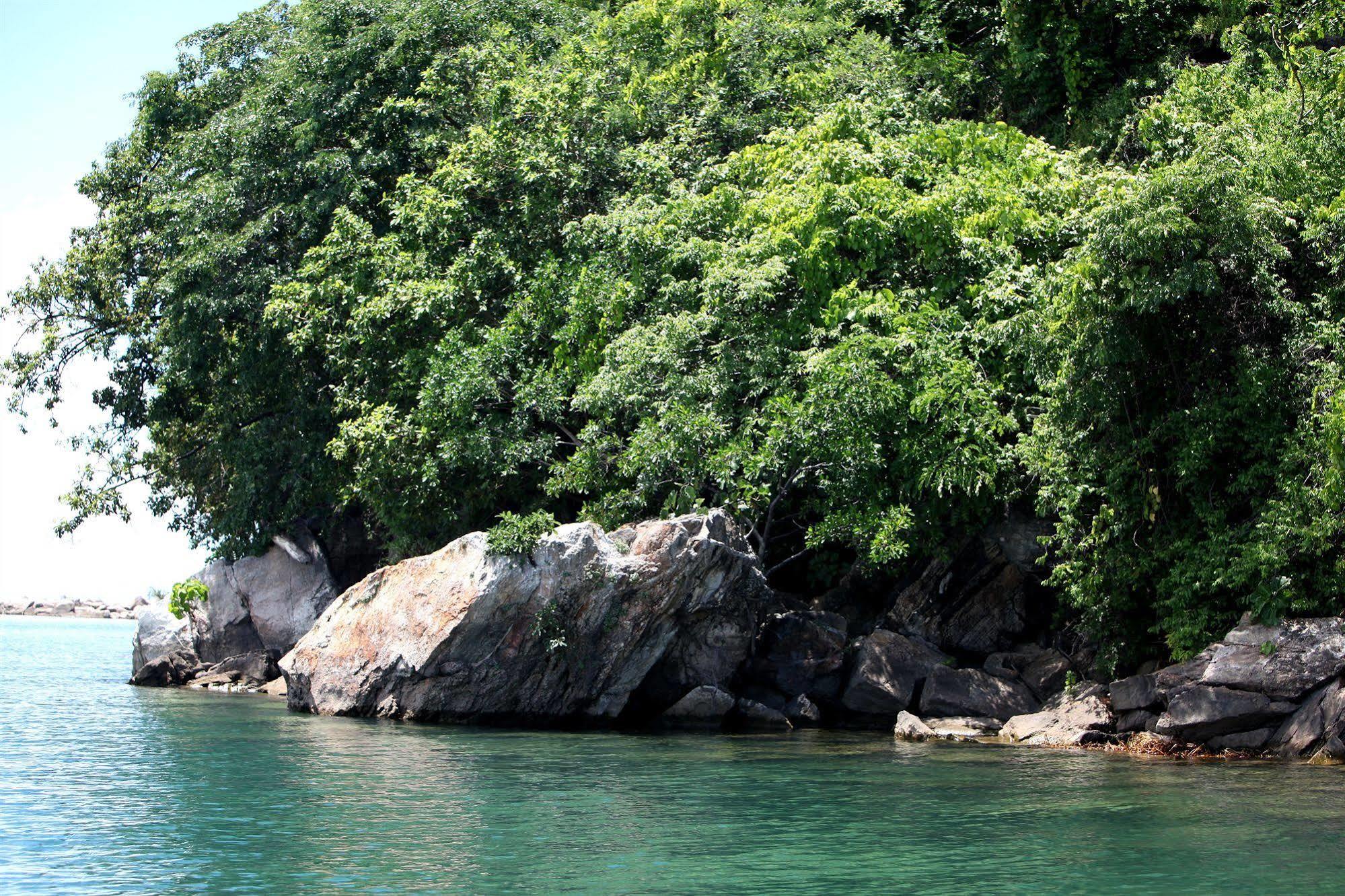 Blue Zebra Island Lodge Senga Extérieur photo